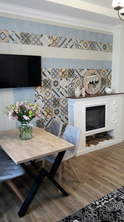 2 Bdr Apartment Near Gorky Park, Center Харков Екстериор снимка
