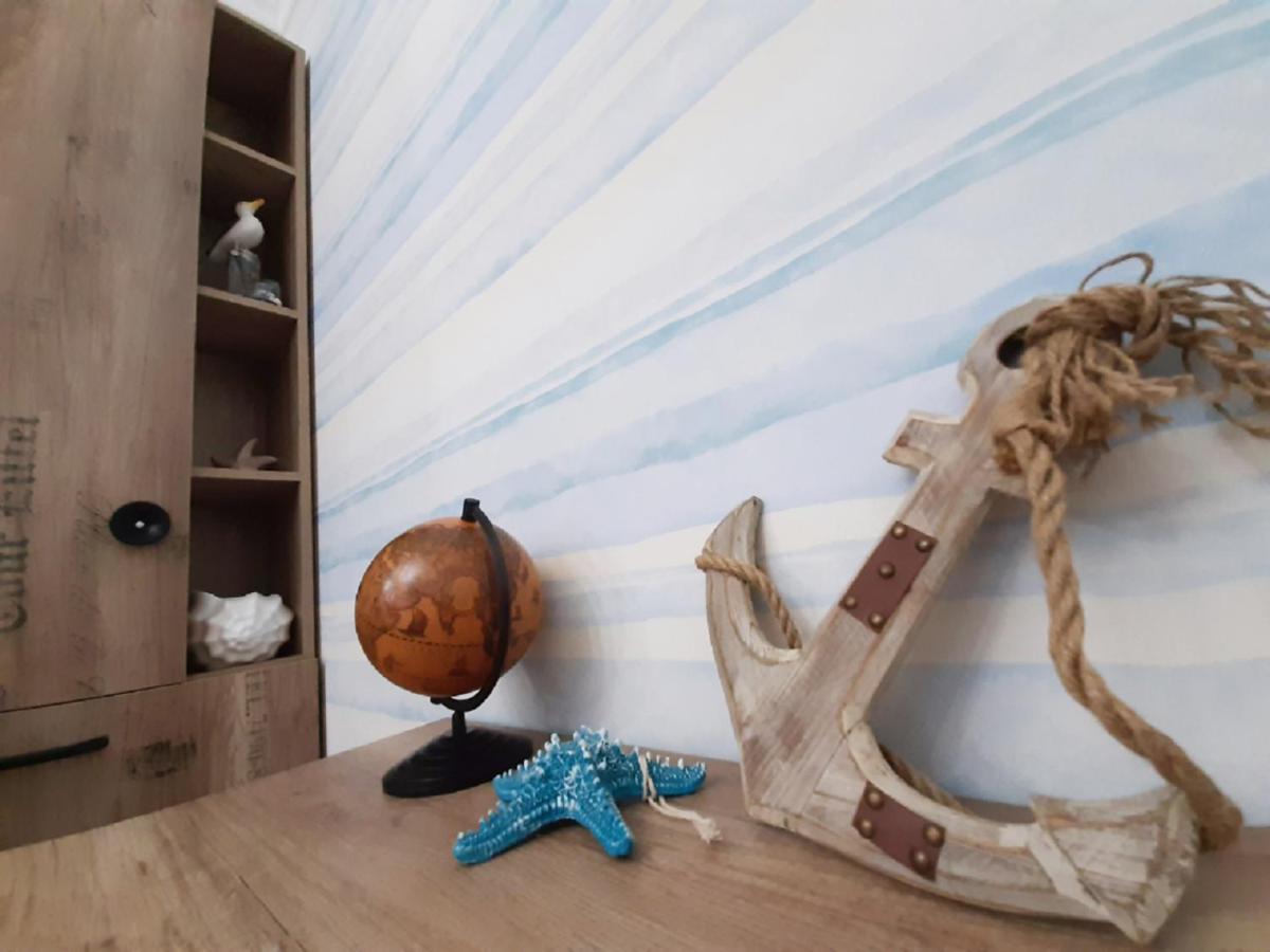 2 Bdr Apartment Near Gorky Park, Center Харков Екстериор снимка