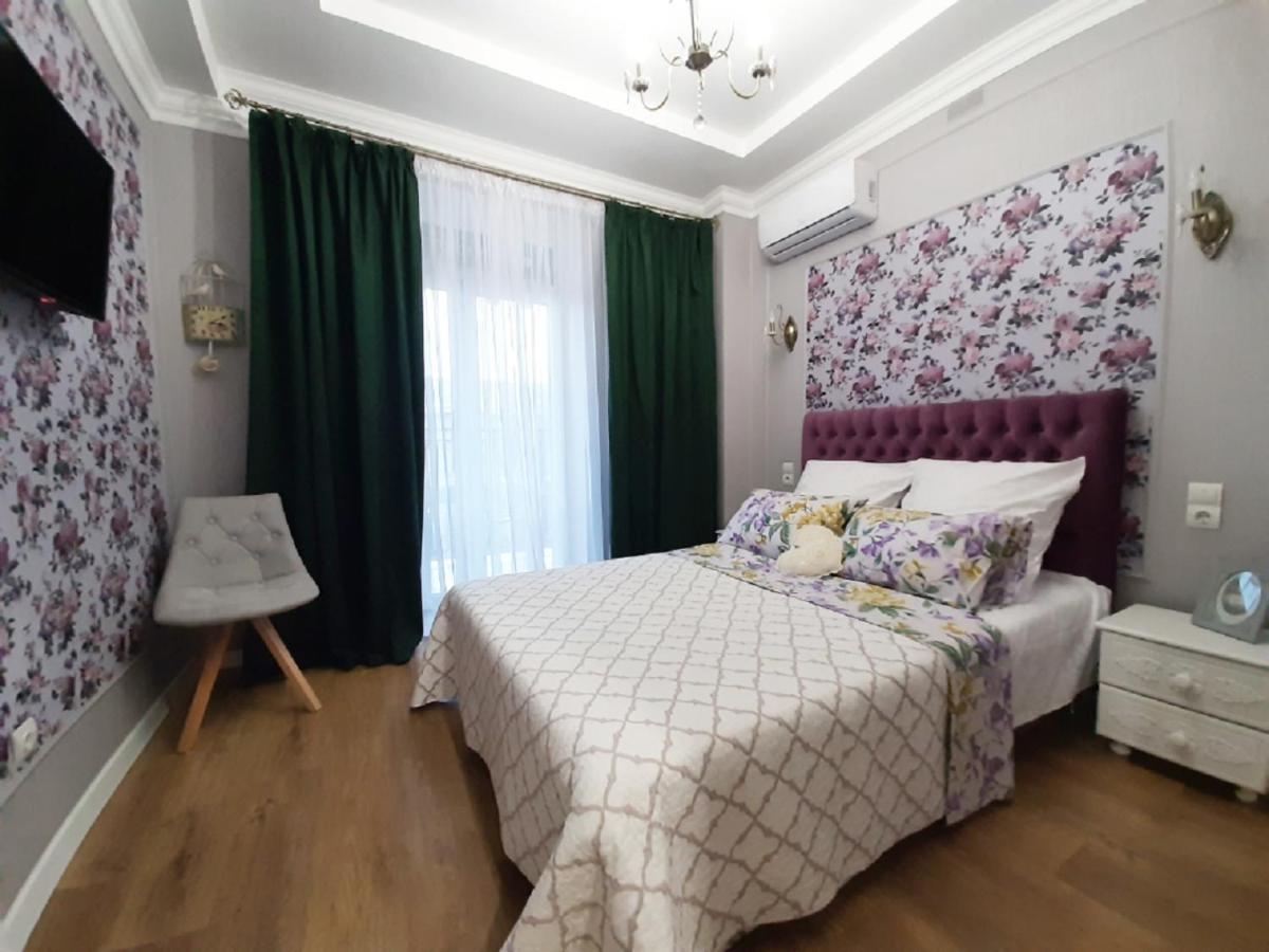 2 Bdr Apartment Near Gorky Park, Center Харков Екстериор снимка