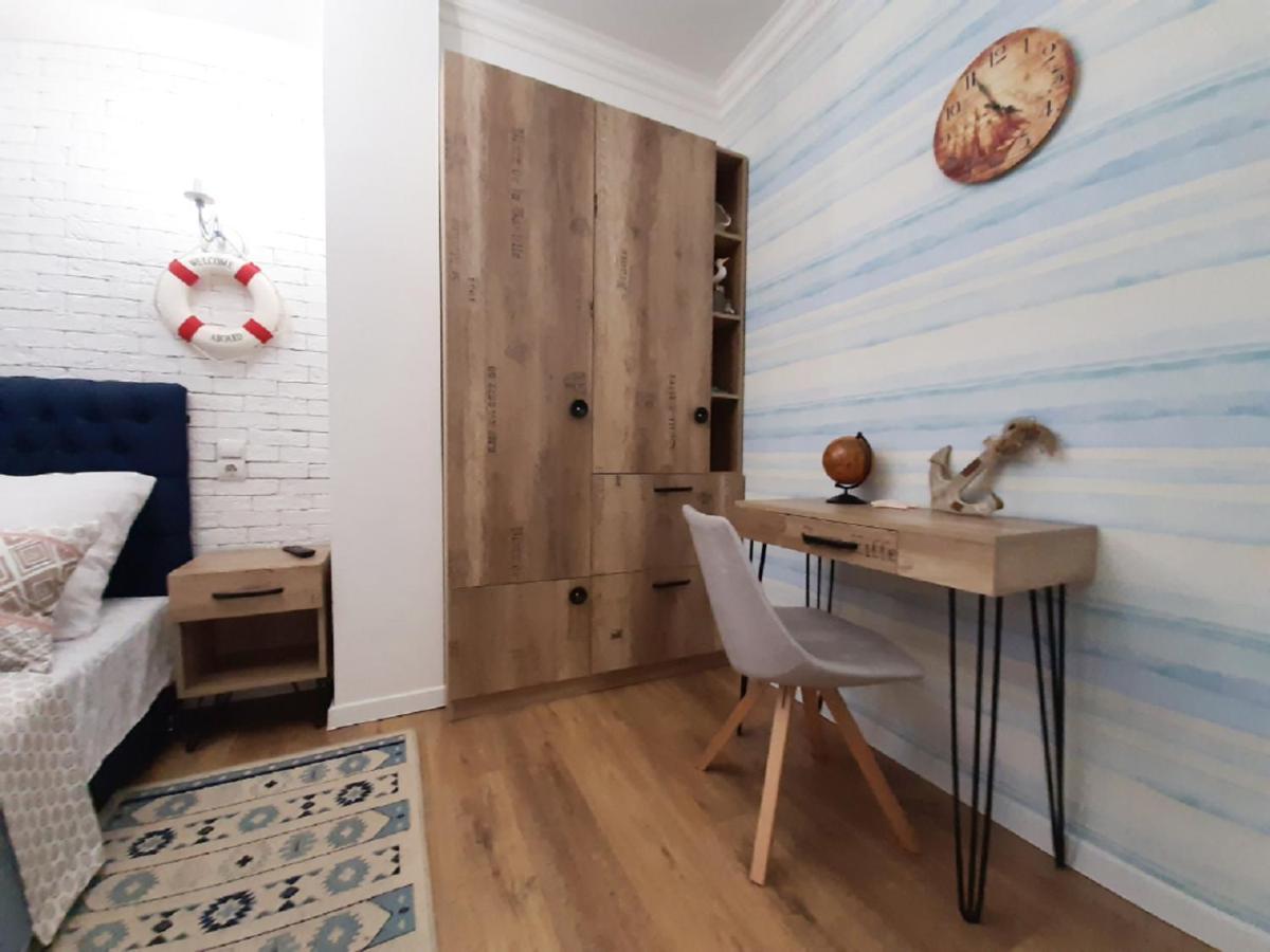2 Bdr Apartment Near Gorky Park, Center Харков Екстериор снимка